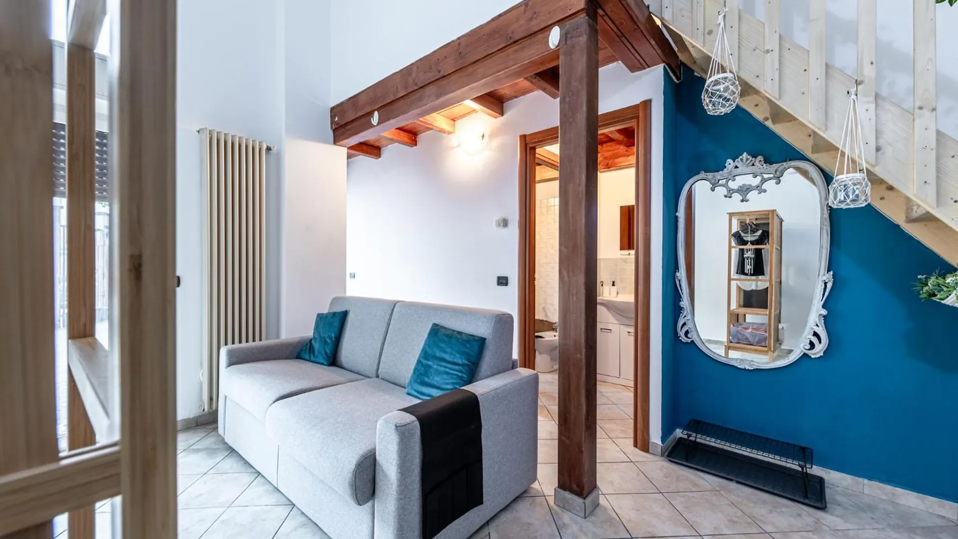 House Ladder Apartman Sesto San Giovanni