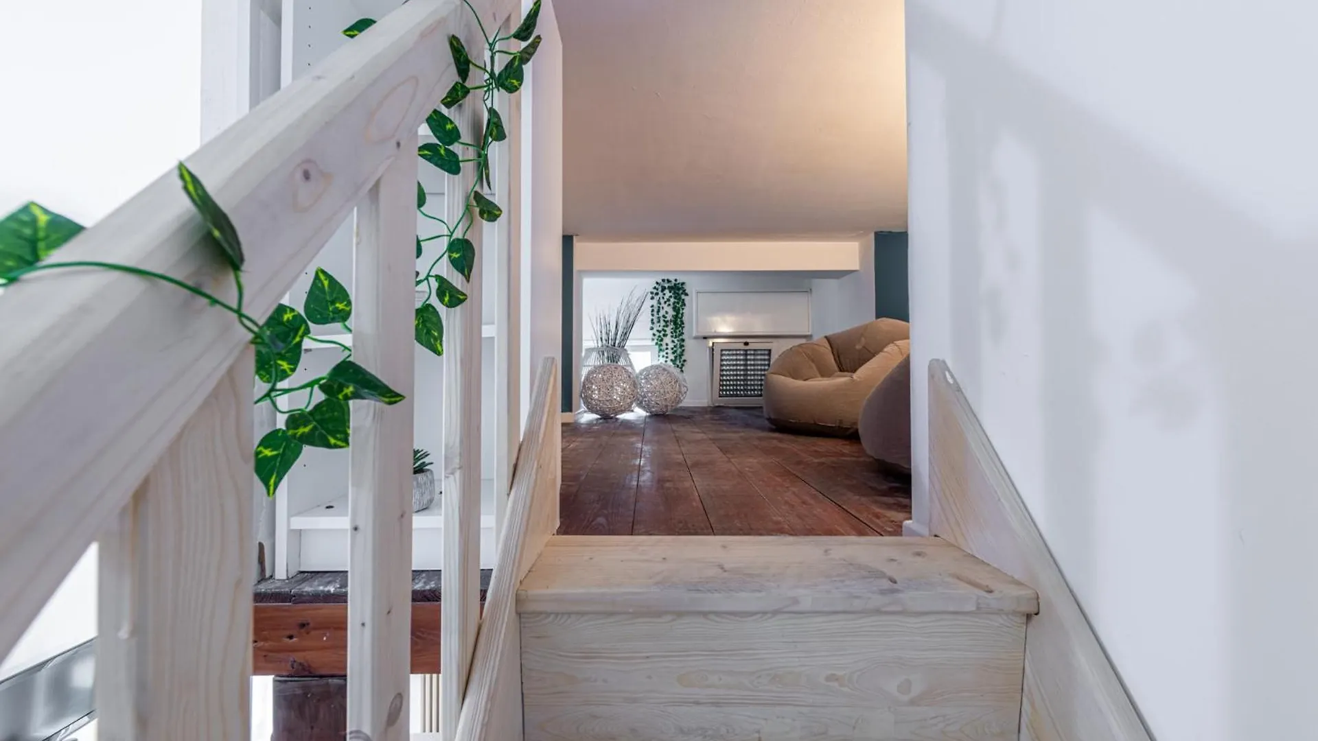 House Ladder Apartman Sesto San Giovanni